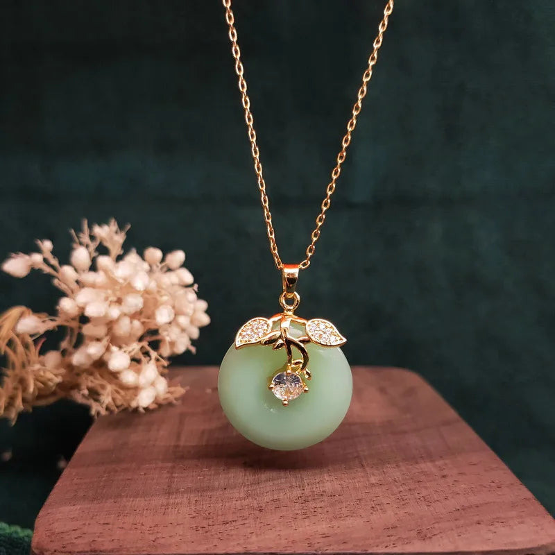Collier Jade Éternel