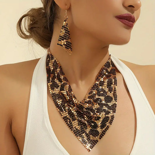 Collier-Écharpe Imprimé Léopard & Boucles – Look Chic et Sexy