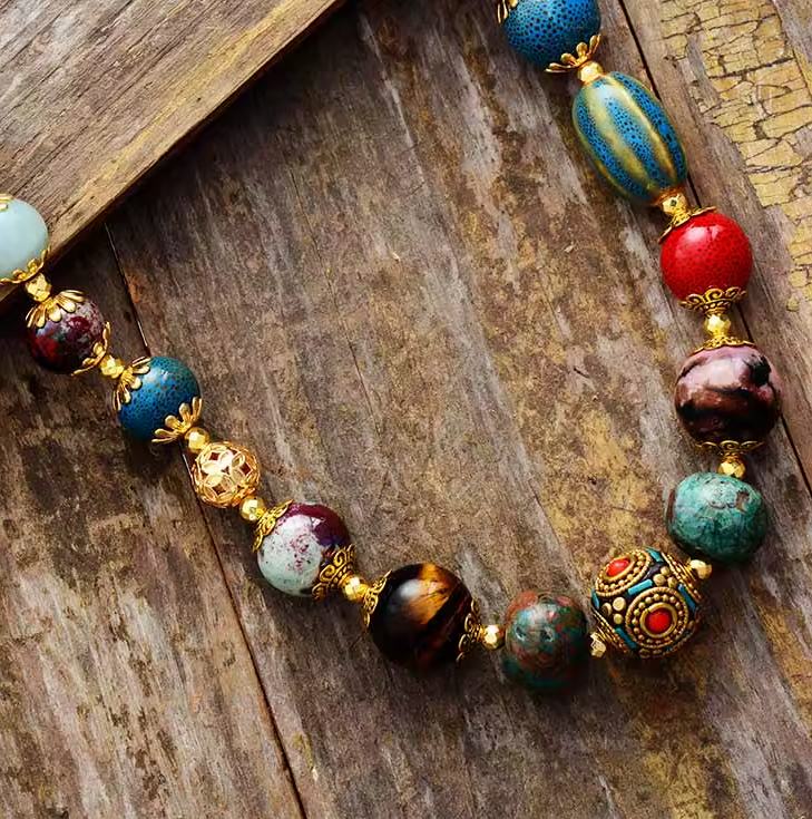 Collier de Luxe Ethnique en Pierres Naturelles – Fait Main