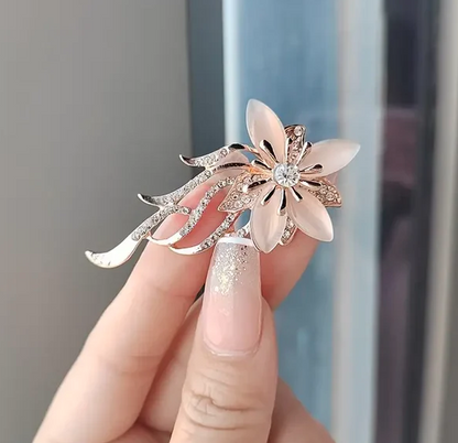 ✨ Broche Fleur Cristal Élégance Éternelle ✨