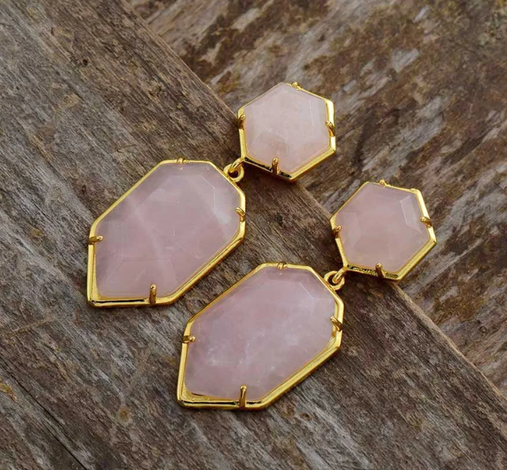 ✨ Boucles d’Oreilles “Éclat Divin” en Quartz Rose & Améthyste – Fait Main (5 cm)